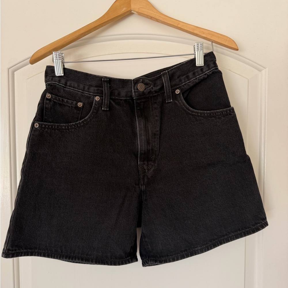 Levi’s Cinch Black High-Rise Jean Shorts